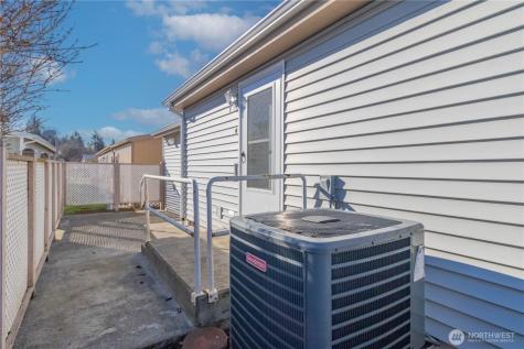 2611 S 288th Street Federal Way WA 98003