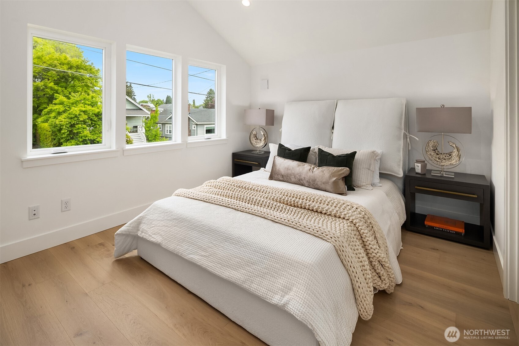 535 N 70th Street Seattle WA 98103