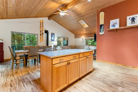 7469 Miller Way Glacier WA 98244