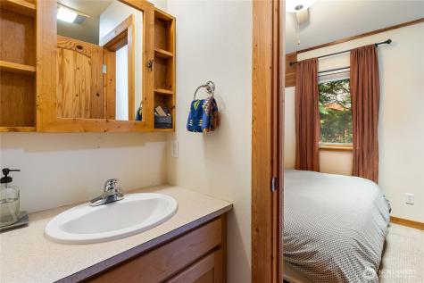 7469 Miller Way Glacier WA 98244