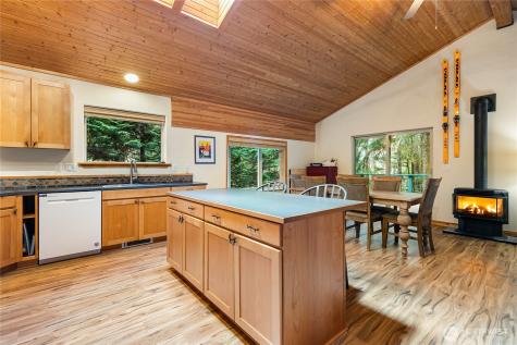 7469 Miller Way Glacier WA 98244
