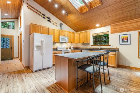 7469 Miller Way Glacier WA 98244