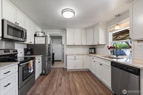 123 115th Street E Tacoma WA 98445