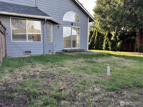 2826 NE 8th Street Renton WA 98056