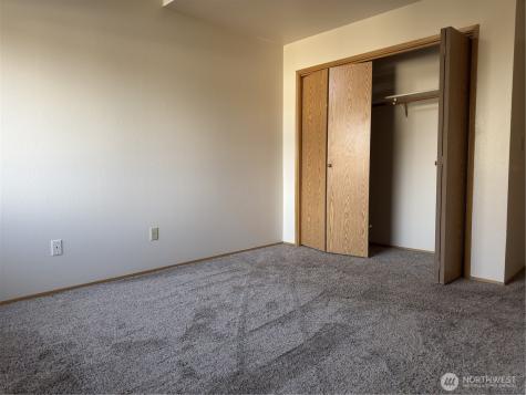 2826 NE 8th Street Renton WA 98056