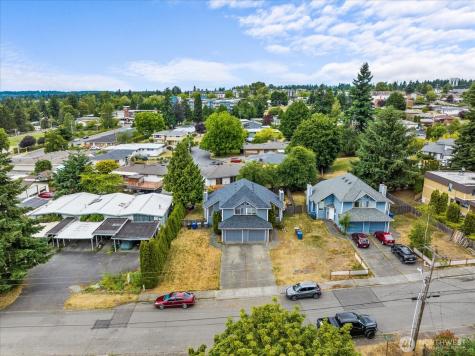 2826 NE 8th Street Renton WA 98056