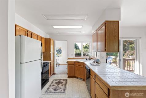 20165 Bue Rund Loop NE Poulsbo WA 98370