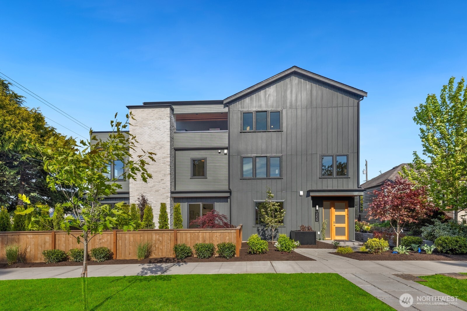 3250 29th Avenue W Seattle WA 98199
