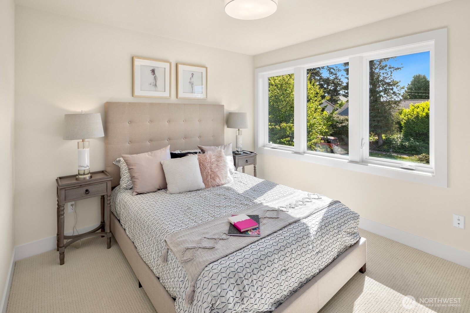3250 29th Avenue W Seattle WA 98199