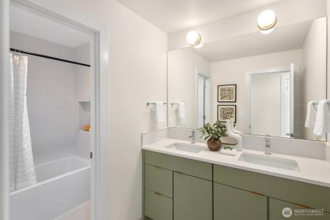 3250 29th Avenue W Seattle WA 98199