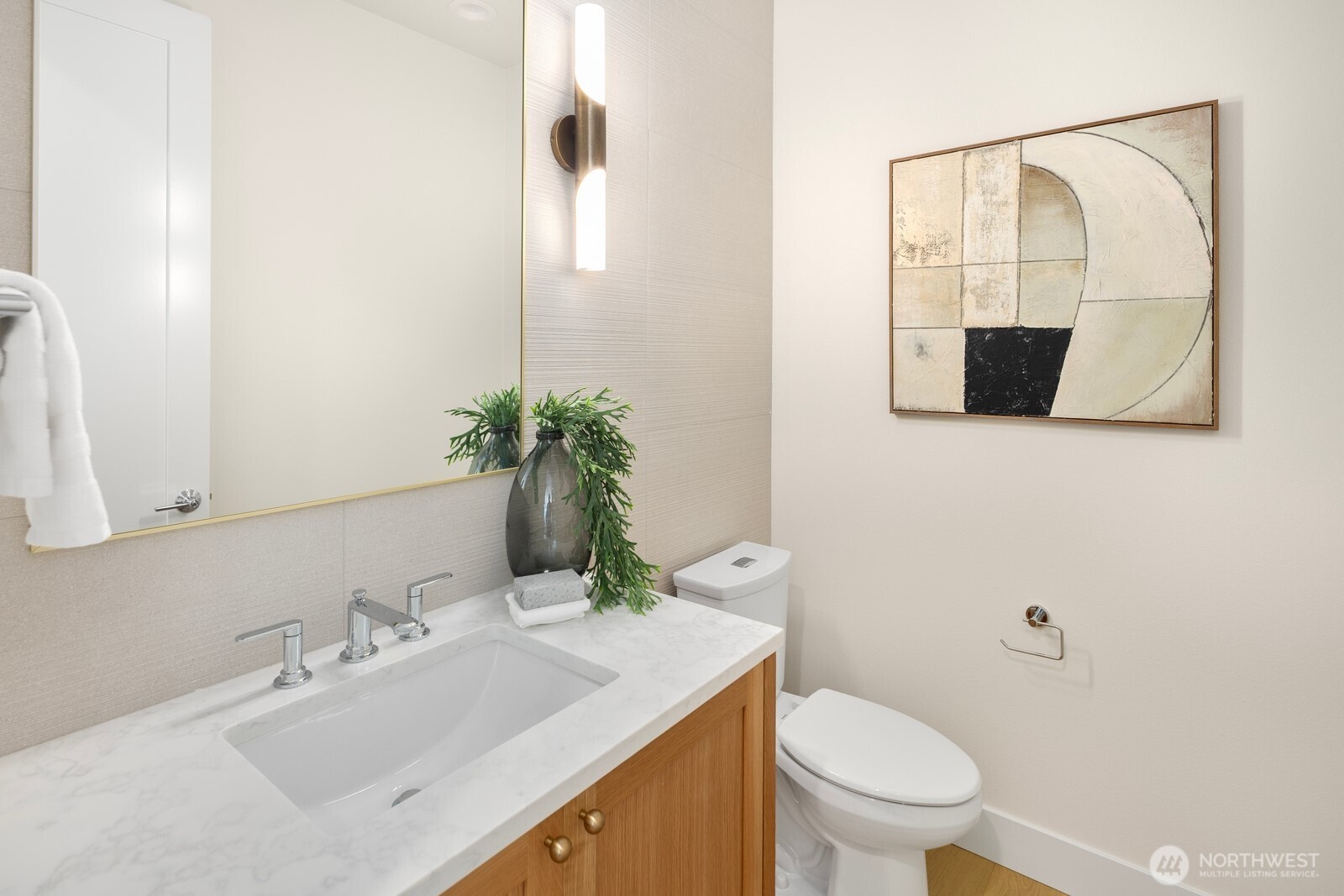 3250 29th Avenue W Seattle WA 98199