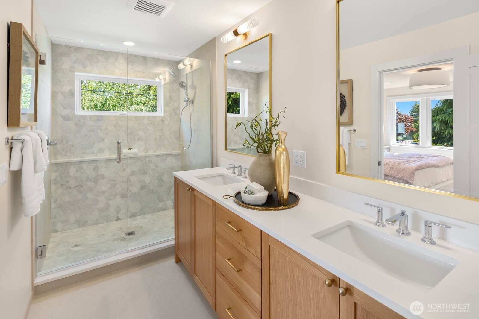 3250 29th Avenue W Seattle WA 98199