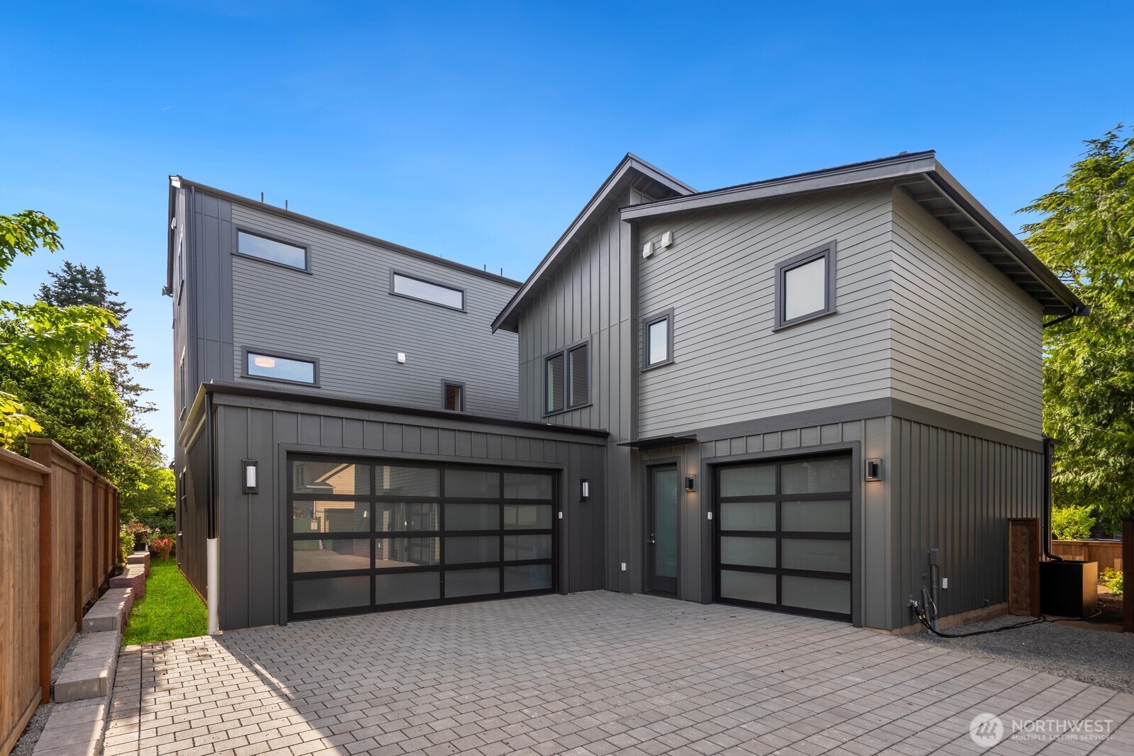 3250 29th Avenue W Seattle WA 98199