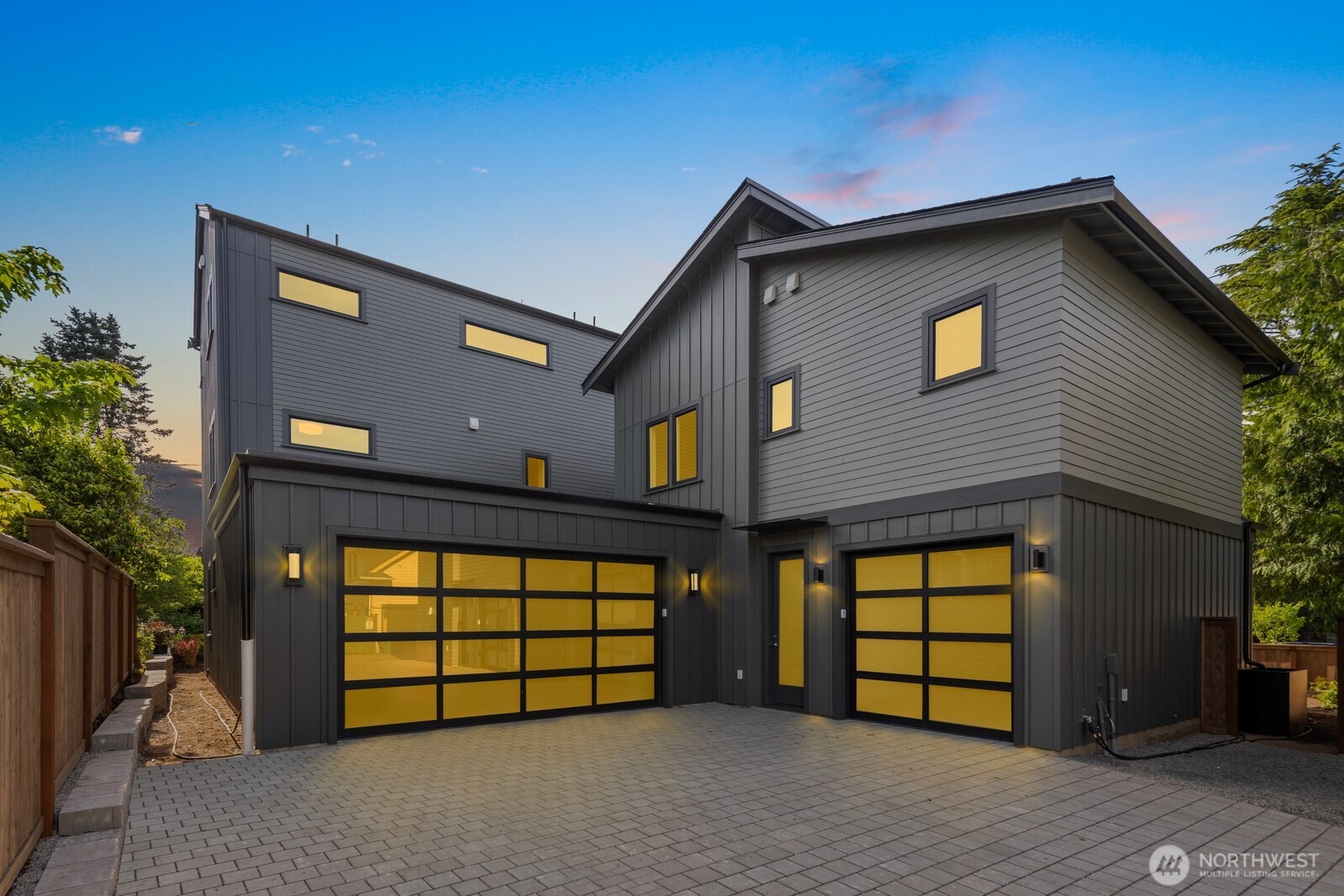 3250 29th Avenue W Seattle WA 98199