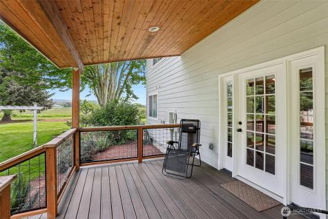 298 Roberson Road Woodland WA 98674
