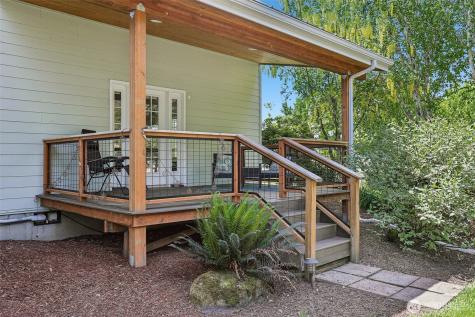 298 Roberson Road Woodland WA 98674