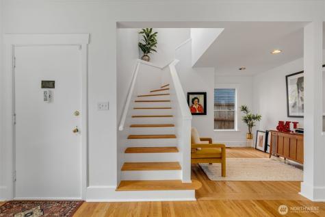 2621 2nd Avenue N Seattle WA 98109