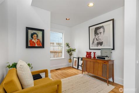 2621 2nd Avenue N Seattle WA 98109