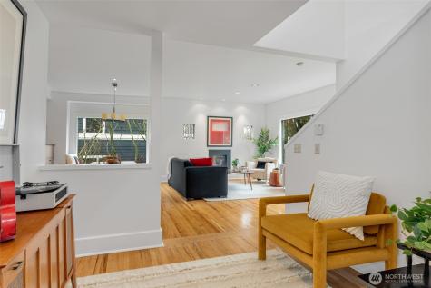 2621 2nd Avenue N Seattle WA 98109