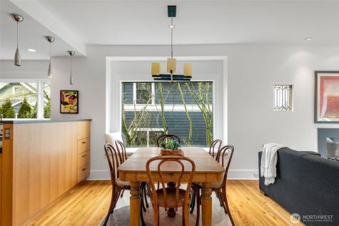 2621 2nd Avenue N Seattle WA 98109