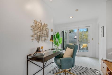 2621 2nd Avenue N Seattle WA 98109