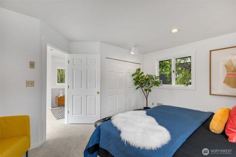 2621 2nd Avenue N Seattle WA 98109