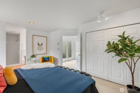 2621 2nd Avenue N Seattle WA 98109
