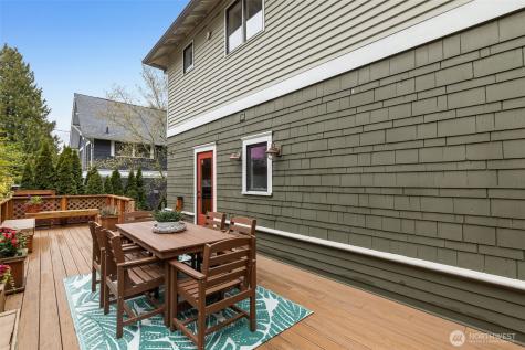 2621 2nd Avenue N Seattle WA 98109