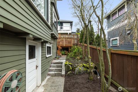 2621 2nd Avenue N Seattle WA 98109