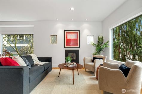 2621 2nd Avenue N Seattle WA 98109