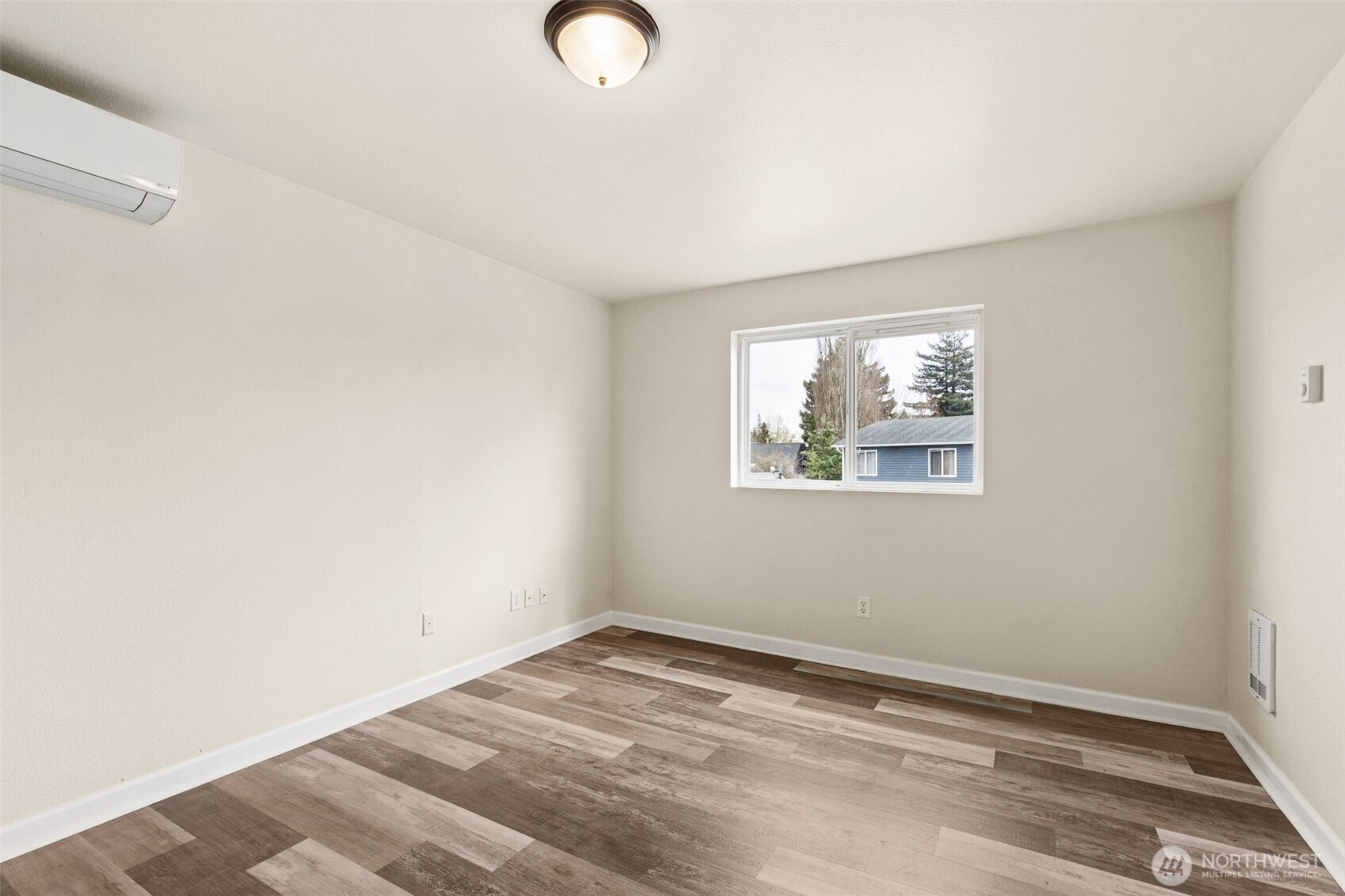 214 10th Avenue N Algona WA 98001