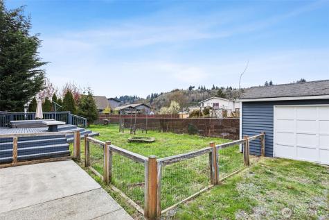 214 10th Avenue N Algona WA 98001
