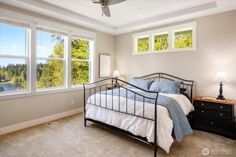17722 E Lake Desire Drive SE Renton WA 98058