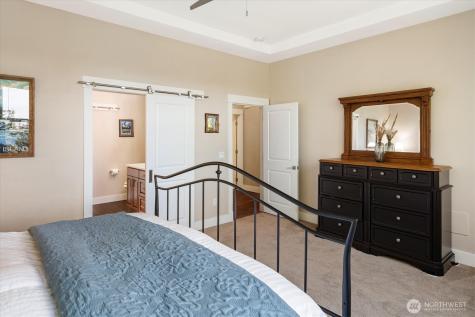 17722 E Lake Desire Drive SE Renton WA 98058