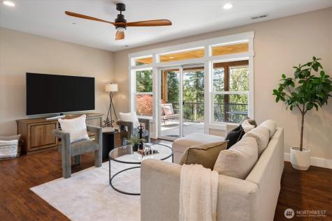 17722 E Lake Desire Drive SE Renton WA 98058