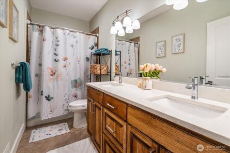 17722 E Lake Desire Drive SE Renton WA 98058