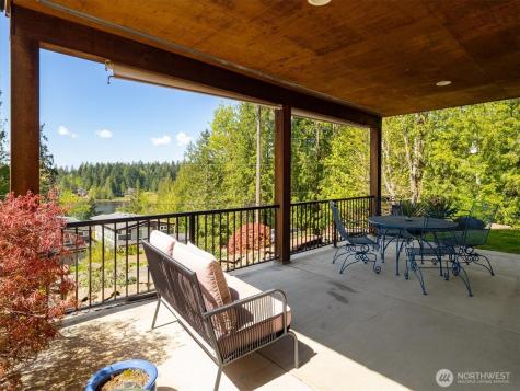 17722 E Lake Desire Drive SE Renton WA 98058