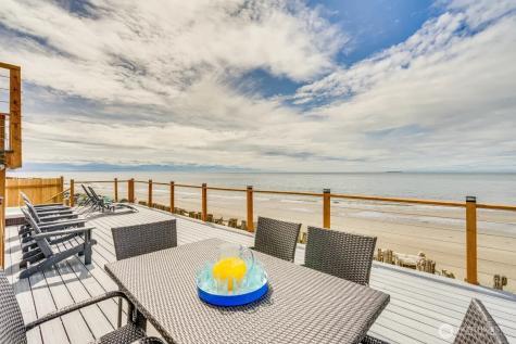 2585 West Beach Road Oak Harbor WA 98277