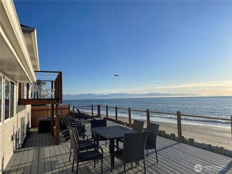 2585 West Beach Road Oak Harbor WA 98277