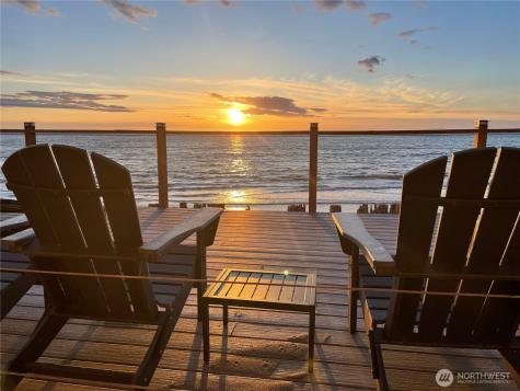 2585 West Beach Road Oak Harbor WA 98277