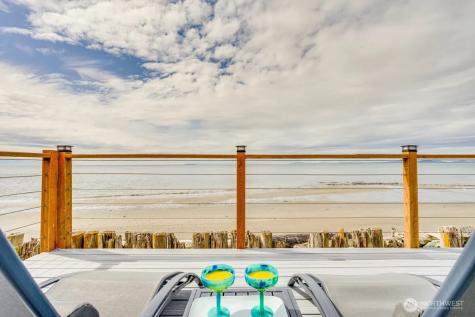 2585 West Beach Road Oak Harbor WA 98277