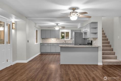 9901 59th Avenue Court E Puyallup WA 98373