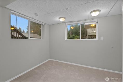 9901 59th Avenue Court E Puyallup WA 98373