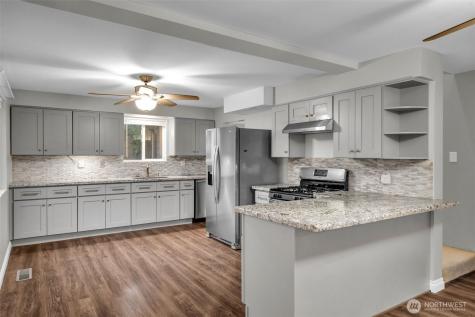 9901 59th Avenue Court E Puyallup WA 98373