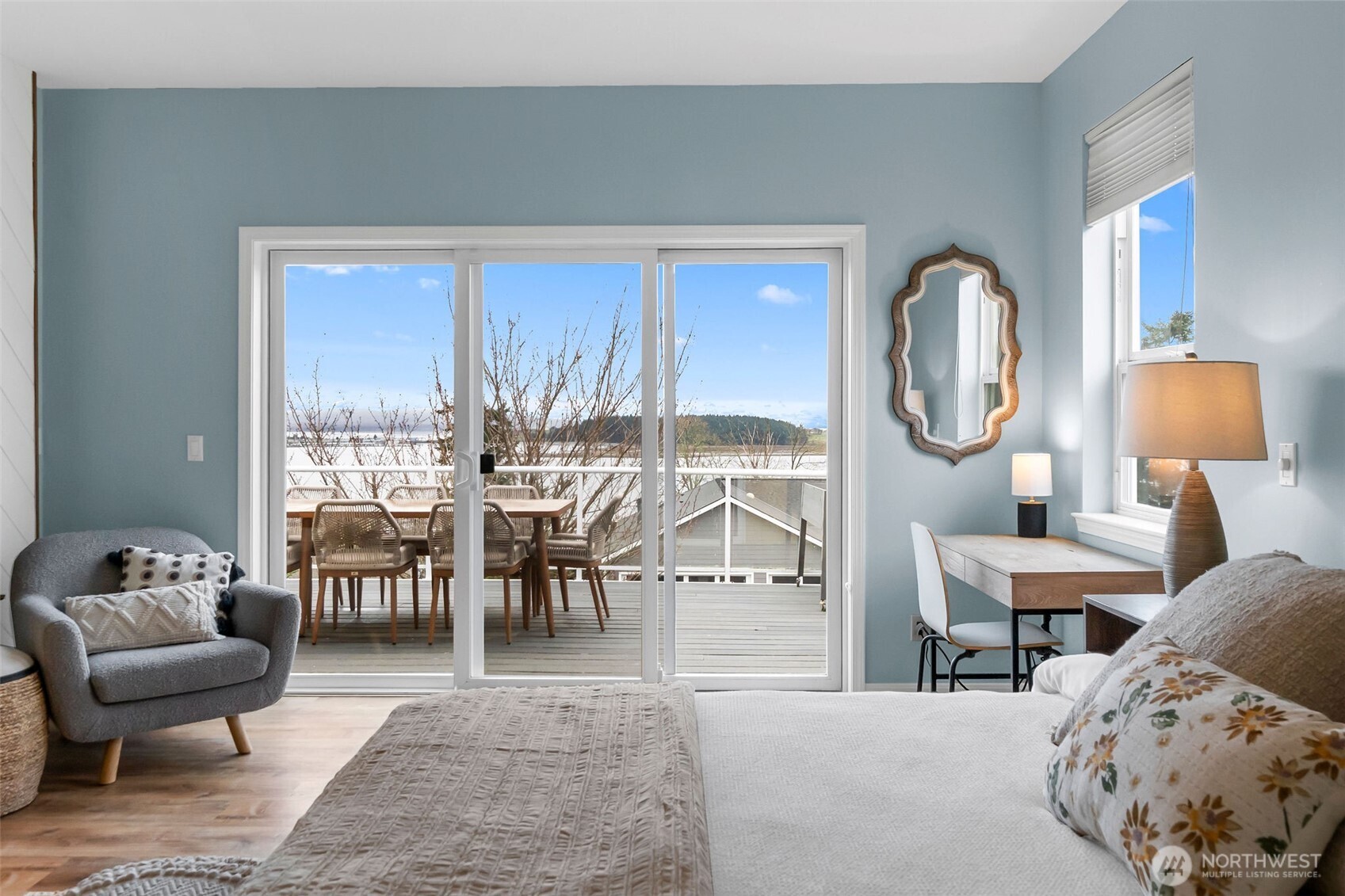 2411 SW Freund Street Oak Harbor WA 98277