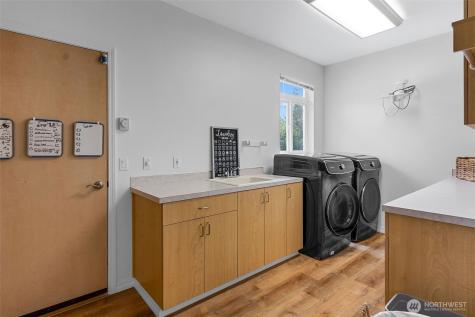 2411 SW Freund Street Oak Harbor WA 98277