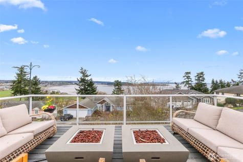 2411 SW Freund Street Oak Harbor WA 98277