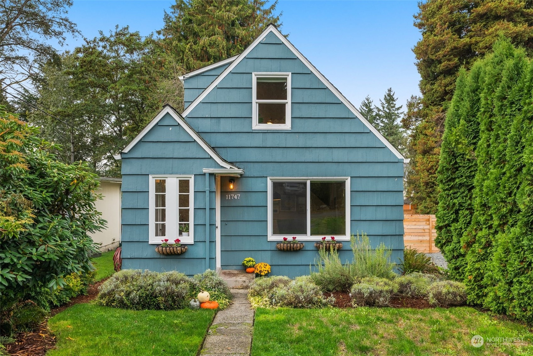 11747 Bartlett Avenue Ne Seattle WA 98125