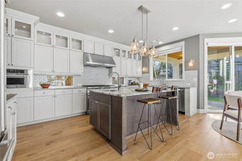 14003 NE 6th Place Bellevue WA 98007