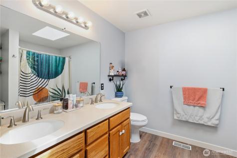 177 132nd Street E Tacoma WA 98445